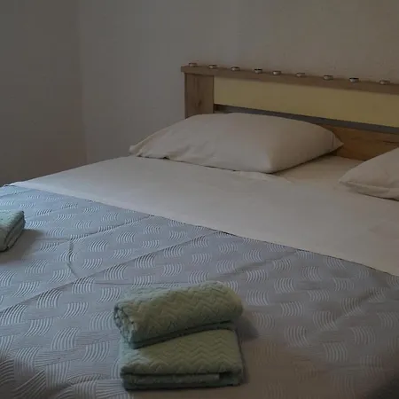 Apartment Apartman Tribunj- 10m From Beach