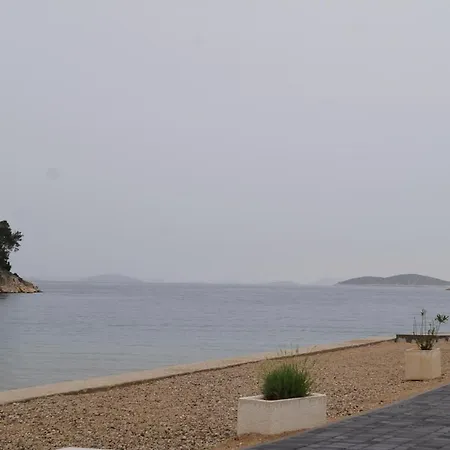 Apartman Tribunj- 10m From Beach * Tribunj (Sibenik-Knin)